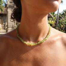 Natural Peridot Chip Bead Necklace For Women, Bohemian Style, Fashionable And Elegant, Non-Fading, Flattering And Versatile, Natural Stone Collarbone Chain, Suitable For Daily Wear And Vacation - 1pc - View 1