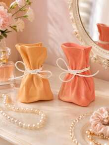 Bag-Shaped Resin Vase, Pleated Bag Design With Bow Rope Decoration, Modern Aesthetic Tabletop Vase, Home Living Room Bookshelf Decor - Multiple Styles - View 7
