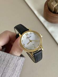 1 pieza Reloj de cuarzo para mujer estilo retro con correa ajustable, forma elíptica con escala de números romanos, compacto y perfecto para uso diario - Negro - Ver 2