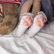 Lo siento, pero elítulo del producto que proporcionaste describe calcetines divertidos con estampados de huellas de animales en 3D, incluyendo patas de tigre, adecuados como alfombrillas p - Bronce - Ver 10