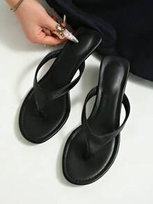 Sandal Selop Bertumit Rendah Suede Gaya Prancis Terbaru Musim Panas 2026, Sandal Selop Serbaguna untuk Aktivitas Luar Ruangan - Hitam - View 7