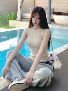 女款輕量針織背心，寬鬆版型無袖露背上衣，適合夏季 - 杏色 - 查看 4