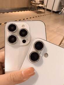 1 Set Pelindung Lensa Kamera dengan Cincin Berlian Imitasi Logam Mengkilap dan Film Anti Gores Kekerasan 9H, Aksesori Modis, Casing Pelindung yang Humanis, Tahan Air, Tahan Guncangan, Anti Jatuh, Anti Sidik Jari, Perlindungan Penuh - Perak - View 3