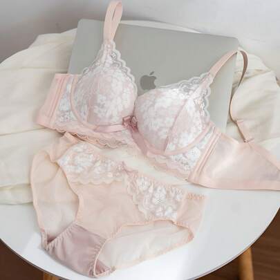 美胸盛れる上下セット ノンワイヤーブラジャー＆ショーツセット ワイヤレスしっかり谷間メイク 小胸向けボリュームアップ補正下着 垂れ防止バストリフト 抜群なサポート力で快適な着心地