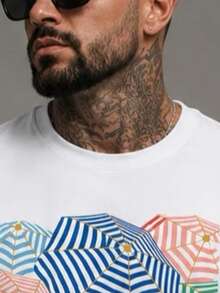 Camiseta Masculina Branca | Estampa Guarda-Sóis Coloridos | Casual Streetwear Premium - Branco - Visão 4