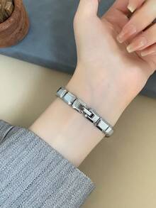 1件金色圓形女款石英手錶，精緻時尚極簡風，適合日常配戴，生日/畢業禮物，休閒聚會 - 銀色 - 查看 5