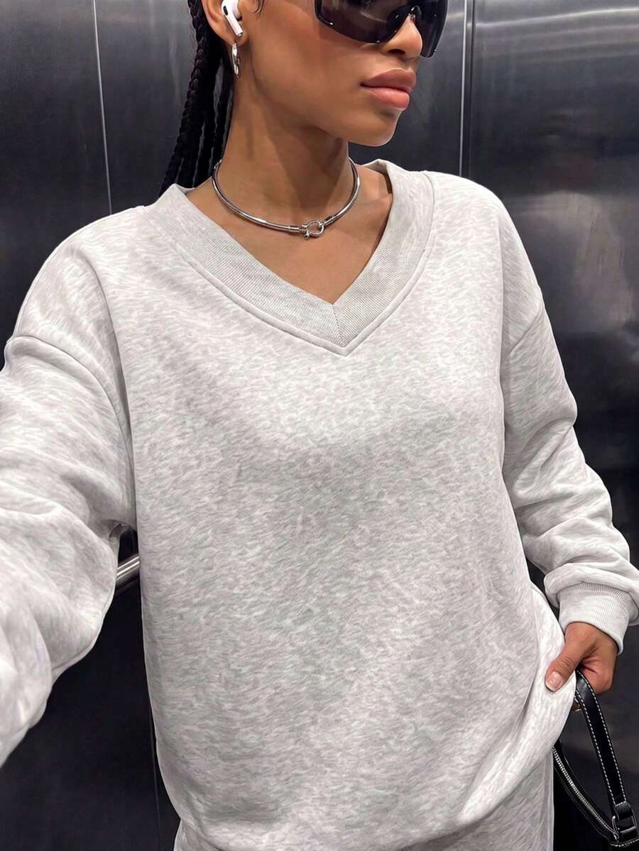 Women's Casual Cozy Fleece V-Neck Oversized Sweatshirt For Winter&Fall Daily Werar,Wardrobe Essential,Fall Winter Clothes,Winter Fall Outfit,Clean Fit