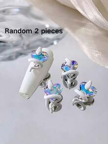 2 piezas de adornos para arte de uñas con corazón de serpiente envuelto en blanco mezclado al azar, Body de serpiente 3D mate envuelto alrededor de un corazón iridiscente con punta de strass, estilo único, strass facetado brillante y transparente, efecto decorativo destacado, creando un look de arte de uñas personalizado y genial - Multicolor - Ver 6
