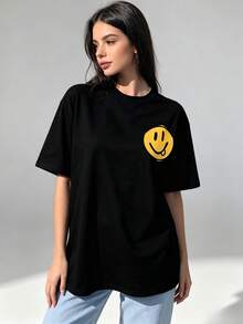 Loose-Fitting And Fun With A  Face Print T Shirt - Comfortable And Stylish Everyday Clothing - Very Suitable For Young People And Adults. - 1 - 查看 2