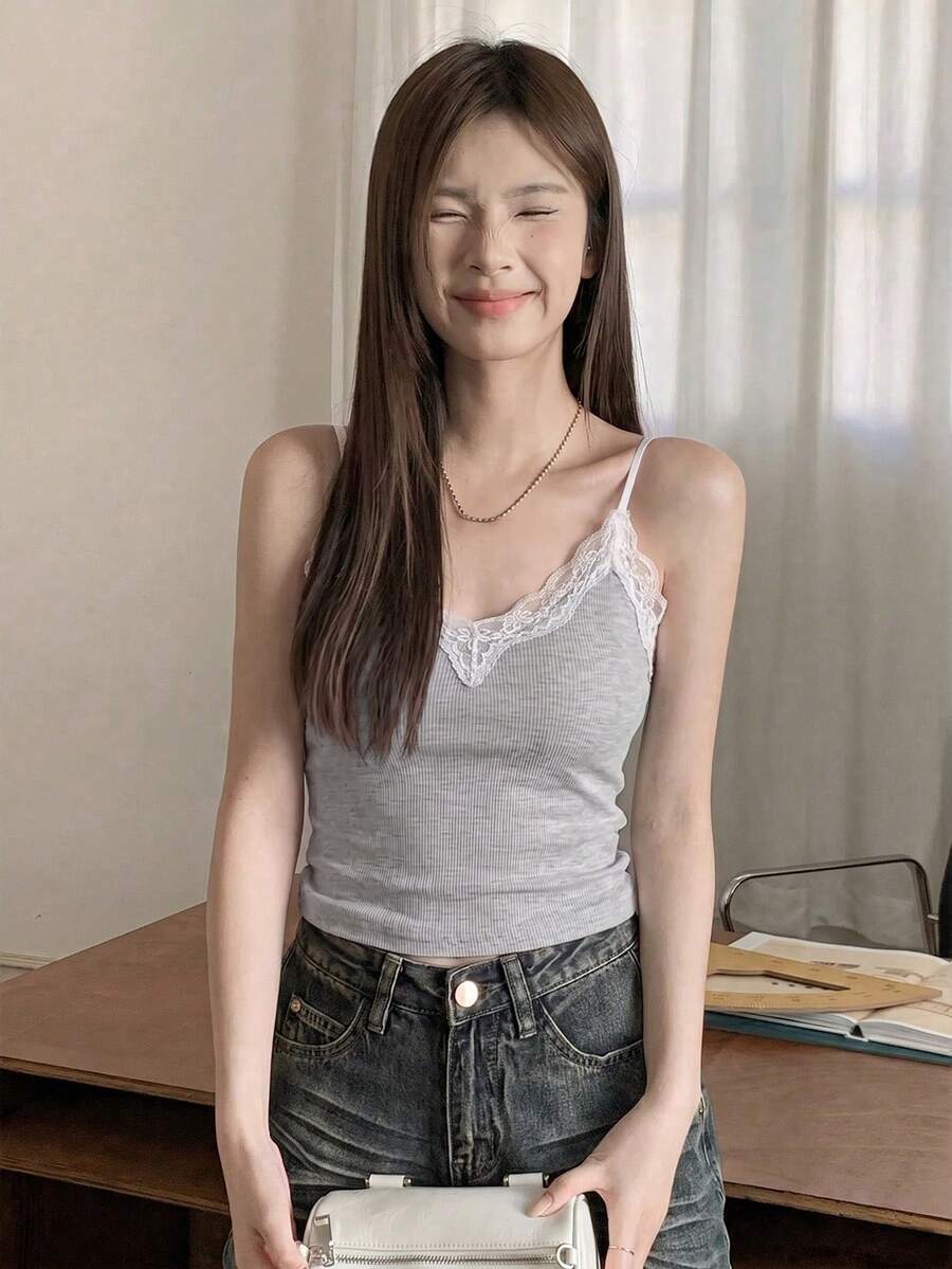春/夏法式蕾絲吊帶背心上衣,附胸墊杯,性感內層打底上衣,女款休閒 - 灰白色 - 查看 1