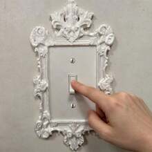Elegant Baroque Victorian Rococo Style Rectangular Carved 3D Scroll Pattern Gold/White Decorative Wall Plate Light Switch Cover And Outlet Cover, European Style Switch Panel Faceplate, Suitable For Bedroom, Living Room, Bathroom, Kitchen, Housewarming Gift, All Seasons - Multiple Styles - View 7