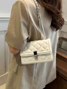 Túi đeo vai xích vuông chần bông màu trơn Hevel Fashion, ví cầm tay dạ tiệc đa năng, túi xách ví nhẹ kiểu mới, phù hợp đeo chéo đi làm hàng ngày, phù hợp cho nhân viên văn phòng và học sinh, ví đựng tiền xu phong cách thường ngày - trắng - Xem 4