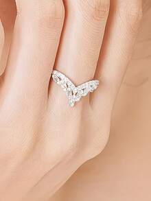 1 pièce Bague en forme de V incrustée de zircone, design entrelacé de zircone en forme de larme à la mode. Bague de luxe minimaliste française, convient pour le port quotidien et les occasions de fête. Cadeau idéal pour l'anniversaire et la fête des mères pour les femmes. - A - Voir 3