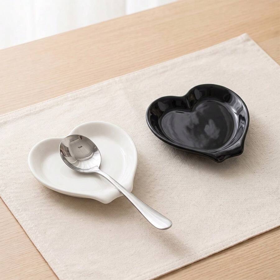 1pc Black/White Cute Heart-Shaped Ceramic Spoon Rest, Cute Coffee Spoon Holder, Porcelain Kitchen Utensil Rack, Suitable For Kitchen Countertop, Stove, Coffee Bar, Dining Table Decor Accessory, Small Teaspoon Holder, Gift - View 1