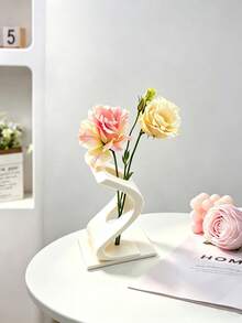 1pc Twisted Geometric Bud Vase Minimalist Single Rose Dried Flower Vase Nordic Dining Table Home Decor, Suitable For Office Decoration And Accessories, Christmas Home Decor, Living Room Decor, Autumn Decor, Kitchen Decor, Wedding Guest Favors, Women's Room Decor - Multiple Styles - View 9