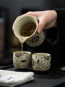 1pc/2pcs Vintage Exquisite Outlined Dandelion Blue And White Ceramic Tea Cup, Chinese Retro Luxury Hand-Painted Gold Trim Tea Ceremony Cup, Medium Single Person Tea Cup, Tasting Cup, Suitable For Middle Eastern Black Tea, Saudi Coffee, Suitable For Personal Use, Collection, Gift, Hosting Guests And Friends - Multicolor - View 7