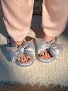 XIXITIAO Sandal Rumah Wanita Mewah dengan Pita Satin, Sandal Datar Lembut dan Nyaman untuk Dalam Ruangan - biru keabu-abuan - View 4
