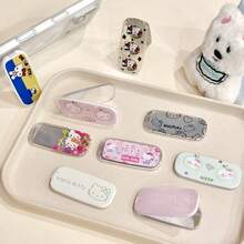 SANRIO 卡通可愛動物黏貼式化妝鏡手機支架，可折疊鏡子，支援橫向與縱向使用，輕巧便攜桌面支撐架，適合觀看影片，可貼背使用 - 彩色 - 查看 1