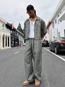 HOMIIE Men's 2 Pieces Set, Grey Plaid Zipper Short Sleeve Cropped Shirt And Elastic Waist Wide Leg Pants, Back Letter Print Streetwear Back To School Outfit - Grey - View 4