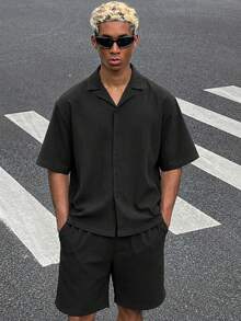 HOMIIE Men's 2-Piece Black Textured Short Sleeve Button-Up Shirt And Shorts Set, Casual Street Style Loose Fit Summer Vacation Outfit For Daily Wear - Black - View 3