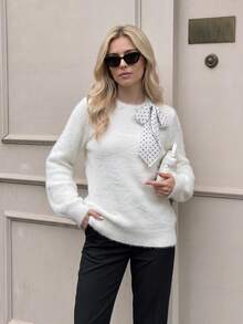Nicenter Suéter de mujer de punto esponjoso blanco con lunares y lazo decorativo, cuello redondo, manga larga, mezcla de lana, casual para otoño/invierno, adecuado para oficina, uso diario, - Blanco - Ver 9