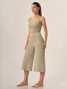 TimeOff Conjunto deportivo de mujer de un solo color con tirantes ajustables, camiseta de tirantes y pantalones anchos de largo medio - Caqui - Ver 6