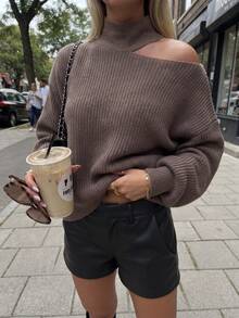 Sweater Turtleneck Rajut Waffle SEREN Wanita dengan Detail Bahu Terbuka, Pullover Lengan Panjang untuk Gaya Musim Gugur dan Musim Dingin - Coklat - View 8