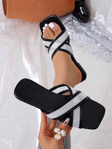 Women's Black & White Contrast Color Hollow-Out Rhinestone Flat Slippers, Breathable Non-Slip Daily Wear Sandals For Summer - White - View 14