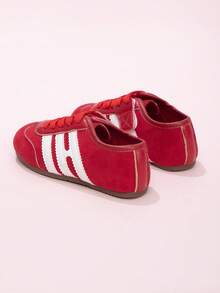 1 par de zapatos deportivos casuales para niños de vuelta a la escuela, zapatos de entrenamiento simples y elegantes para niños y niñas, zapatos infantiles cómodos y de moda con cierre de gancho y bucle, uso para todas las estaciones, estilo de academia [El tamaño es pequeño, se recomienda pedir una talla talla grande grande] - Rojo - Ver 5