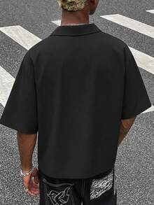 HOMIIE Men Black Short Sleeve Button Down Shirt, Lapel Collar Dual Chest Pockets Loose Cropped Top, Streetwear Back To School Outfit - Black - View 2
