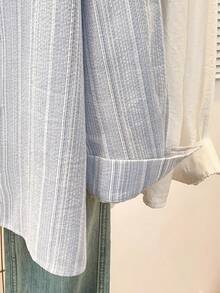 Blusa casual de mujer talla grande con botones, cuello de camisa, hombros caídos y mangas largas, top de tela tejida de largo regular - Celeste - Ver 9