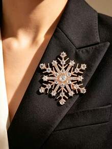 1pc Gold Full Rhinestone Snowflake Crystal Brooch For Women, Luxury High-End Suit Jacket Coat Decorative Pin, Autumn/Winter Commute Party Outfit Lapel Pin, Christmas New Year Gift Jewelry, Vintage Rhinestone Snowflake Design Clothing Brooch, Can Be Used To Decorate Scarves, Hats, Shawls, Sweaters And Cardigans - Multicolor - View 3