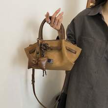 A Stylish, Unique Everyday Handbag; A Modern, High-Capacity Women's Shoulder Bag Suitable For Work, Commuting, And Campus Life. - Brown - View 5