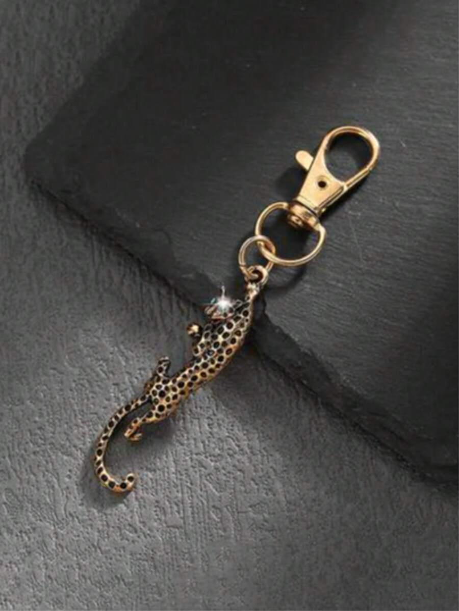 1pc Fashionable Gold Alloy Rhinestone Leopard Shaped Keychain, Car Bag Pendant, Metal Creative Charm - Leopard - View 1
