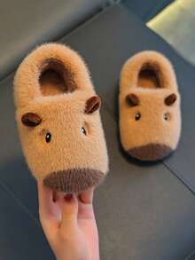 1 Pair Capybara Kids Plush Slippers, Boys Winter Cartoon Home Non-Slip Slippers, Girls Toddler Big Kids Slippers - Khaki - View 7