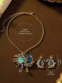 Set Kalung, Bros, dan Anting-Anting Biru Bertatahkan Berlian Imitasi Vintage dengan Motif Matahari, Bulan, dan Bintang, Cocok untuk Pemakaian Sehari-hari, Hadiah, atau Aksesori Tari - subang - View 4