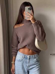 Sweater Turtleneck Rajut Waffle SEREN Wanita dengan Detail Bahu Terbuka, Pullover Lengan Panjang untuk Gaya Musim Gugur dan Musim Dingin - Coklat - View 5
