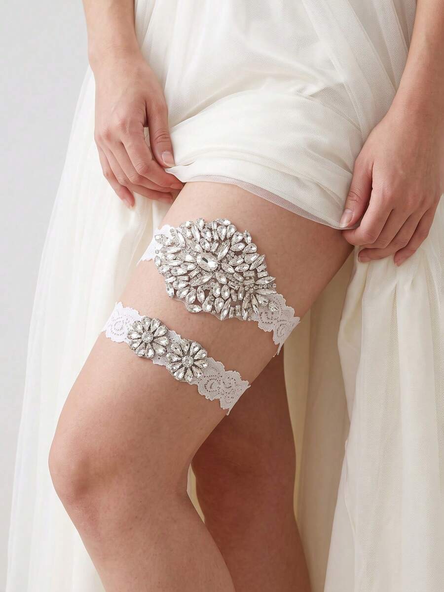 2pcs Bridal Lace Garter Set, Elastic Lace Leg Band, Luxury Multi-Layer Rhinestone Floral Wedding Dress Thigh Accessory, Western Wedding Photography Lace Garter, Shiny Rhinestone Floral Bridal Thigh Decoration Accessory, Halloween