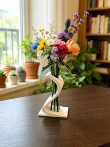 1pc Twisted Geometric Bud Vase Minimalist Single Rose Dried Flower Vase Nordic Dining Table Home Decor, Suitable For Office Decoration And Accessories, Christmas Home Decor, Living Room Decor, Autumn Decor, Kitchen Decor, Wedding Guest Favors, Women's Room Decor - Multiple Styles - View 5