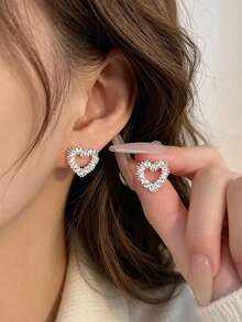 1 Pair Geometric Hollow Heart Stud Earrings - Silver Matte Heart Stud Earrings - View 2