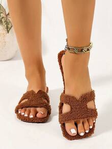 Ximi Ruo Women's Solid Color Flat Fuzzy Fur Slippers Casual Holiday Beach Home Indoor Outdoor Wear Autumn Winter Warm Slippers Simple Fashion Fuzzy Slippers Slouchy Slip-On Women's Shoes Soft Fur Lining Daily Commute Outfit Indoor Home Outdoor Street Wear Versatile Soft Lightweight Women's Slippers Autumn Winter Warm Gentle Style Women's Slippers Comfortable Flat Casual Travel Outfit Shoes Slouchy Home Outdoor Wear Dual-Use Fleece Slippers - Brown - View 3