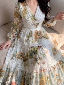 Gaun Wanita Elegan Modern Romantis Motif Bunga Lengan Panjang dengan Ruffle dan Patchwork, Model Ramping dan Mengembang, Warna Putih, untuk Liburan Musim Gugur - Putih - View 5
