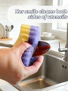 Heart-Shaped Smiling Face Multi-Functional Double-Layer Temperature-Sensitive Frosted Sponge. Cute And Practical, With Powerful Cleaning Ability, Double-Sided Kitchen Cleaning Sponge - Temperature-Sensitive And Non-Scratch, Suitable For Cleaning Tableware And More, Multi-Sided Design, Suitable For Modern Kitchen Sink Use, Can Be Used For Dishwashing, Suitable For Home Kitchen, Restaurant And Various Kitchen Utensils And Household Items. - A - View 5
