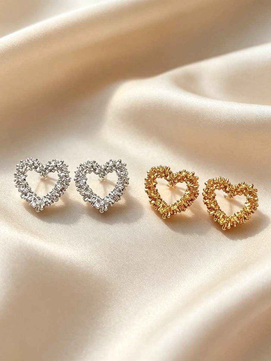 1 Pair Geometric Hollow Heart Stud Earrings - Silver Matte Heart Stud Earrings - View 1