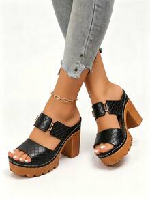 Sandalias de tacón alto para mujer de unicolor con cierre de gancho y bucle, ajuste ancho, ligeras y cómodas, tacón grueso, estilo casual para ir al trabajo, sandalias tipo slip-on minimalistas para verano y playa - Negro - Ver 5