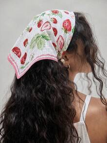 1件女款時尚草莓印花方巾 - 多功能女用髮帶，聚酯纖維材質，適合日常穿著 - 彩色 - 查看 2