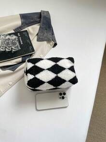 Tas Mewah Bulu Domba Keriting Tas Kosmetik Serbaguna Motif Kisi Berlian Warna Kontras Blok Warna Tas Genggam Kasual Tas Kecil Hangat dan Lembut Tas Pelajar Tas Penyimpanan Kotak Pensil Pelajar - Hitam dan Putih - View 5