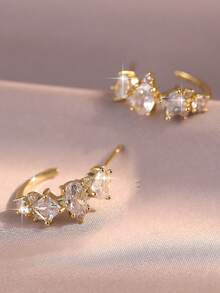 1 Pair Casual Geometric Shaped Shiny Earrings, Elegant Cubic Zirconia Inlaid, Women's Earrings, Suitable For Girls' Daily Commute, Casual Vacation, Copper Jewelry - Yellow Gold - View 9