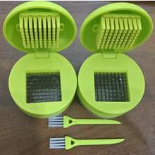 1 Manual Garlic Press & Grinder – Easy-To-Clean Multi-Functional Kitchen Gadget For Mincing, Licing And Grinding Garlic. Portable Handheld Design Made Of Plastic, Suitable For Home Kitchens, Restaurants, Outdoor Activities - Multi-color - View 12