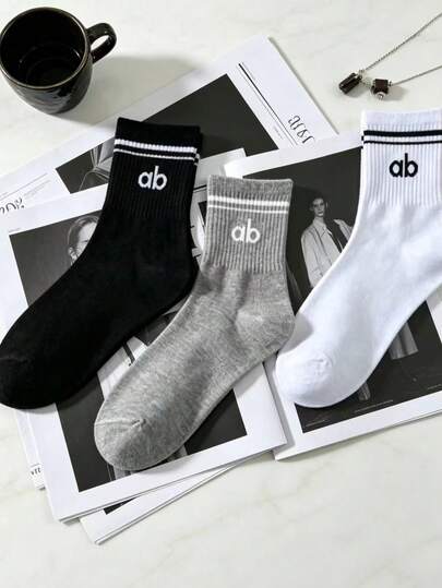1/3/6/9/15/30 pares de calcetines a rayas con letras de media pantorrilla para mujer, suaves y cómodos, calcetines deportivos versátiles y casuales, adecuados para uso diario o actividades al aire libre, todas las estaciones